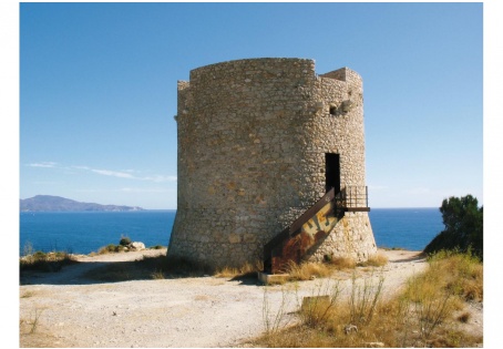 Ruta de Semana Santa 2026: Visita Torre Montgó y pirateria en l'Escala