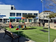 Comença la renovació del parc infantil de la plaça de les Escoles